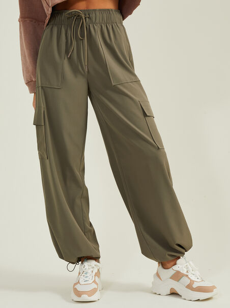 On The Run Cargo Pants - AS REVIVAL