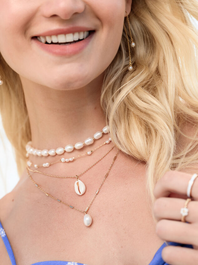 Layered Pearl & Shell Necklace - AS REVIVAL