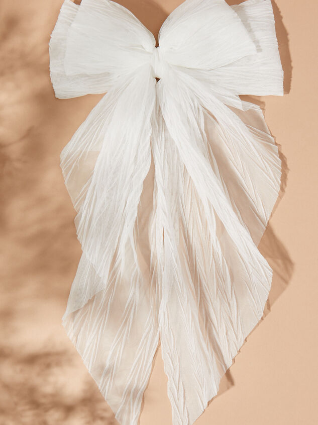 Pleated Tulle Volume Bow Detail 2 - AS REVIVAL