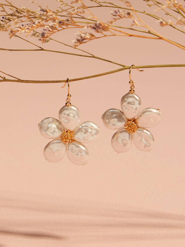 Pearl Daisy Flower Earrings - AS REVIVAL